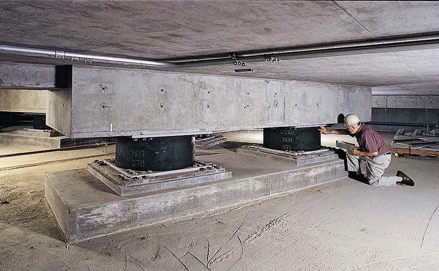 Diseño de Aislación Sísmica de Base en Temuco: Normativa y Aplicación Local